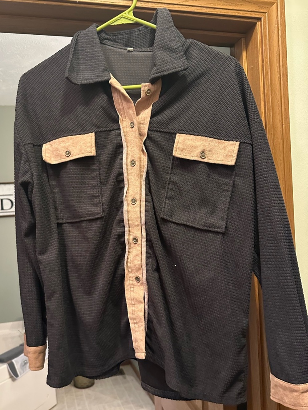 Women’s Contrast-Trim Waffle Button-Up Jacket - Navy & Tan